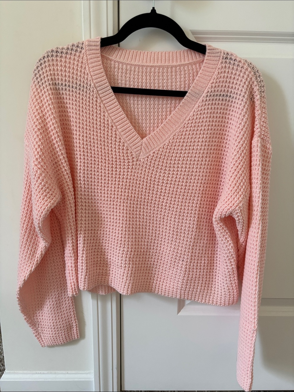 Women's V-Neck Chunky Knit Sweater - Pink